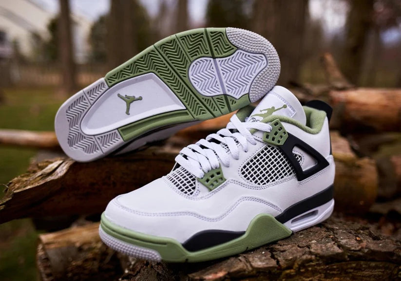 Air Jordan 4 Retro Seafoam