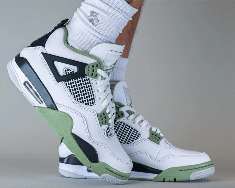 Air Jordan 4 Retro Seafoam